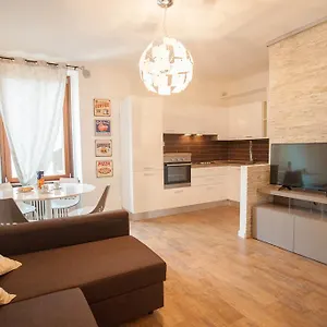 Apartment Italianflat - La Residenza Del Cantante Italy